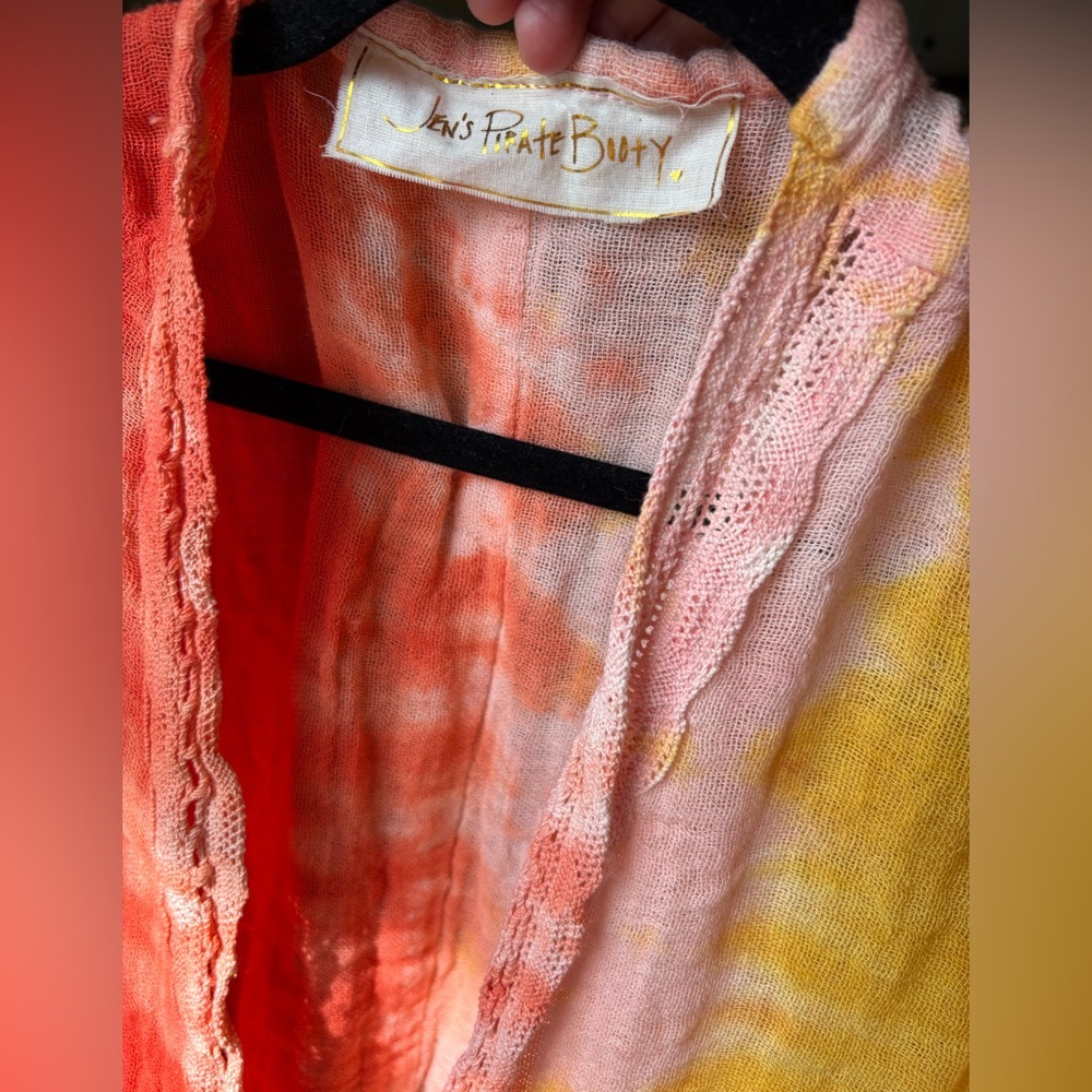 //SOLD/// tie-dye Jen’s Pirate Booty cropped kimono top Brand NEW!